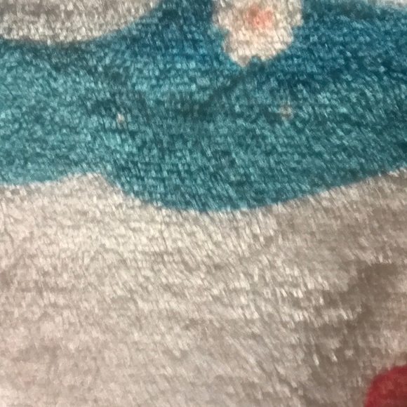 NIP Granddaughter Throw From Grandma - Picture 5 of 7